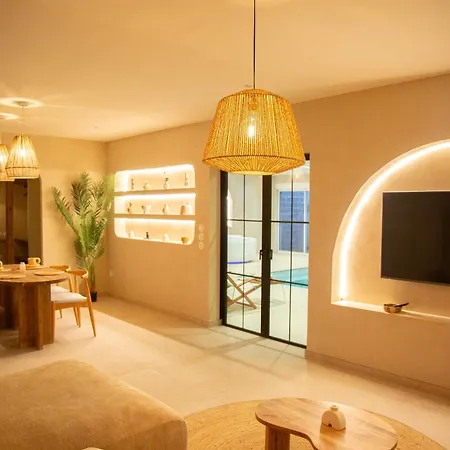 Holiday home Bonica Spa, Exceptionnel, Piscine Interieure, Spa, Sauna Et Parking Prive *